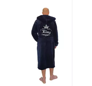 Чоловічий халат махровий з вишивкою